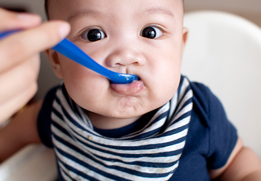 The Secret to Introducing Solid Foods to Your Baby